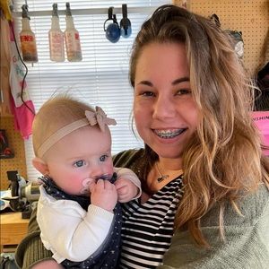 Meet your Posher, Alyson